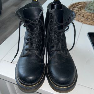 COPY - Dr. Marten’s Women’s size 8 boots